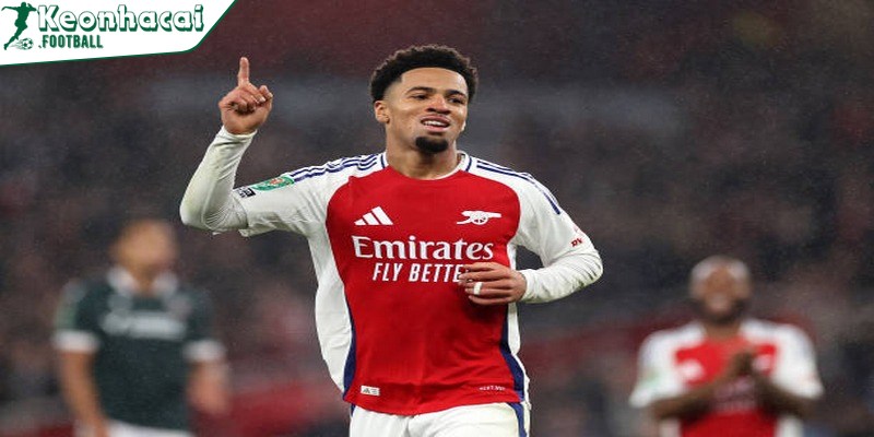 Ethan Nwaneri cân nhắc rời Arsenal để gia nhập Dortmund tìm suất đá chính 3 Chelsea cũng được cho là đang theo dõi sát sao tình hình của Nwaneri